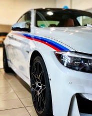BMW-M-Streifendesign-Folien-min-min